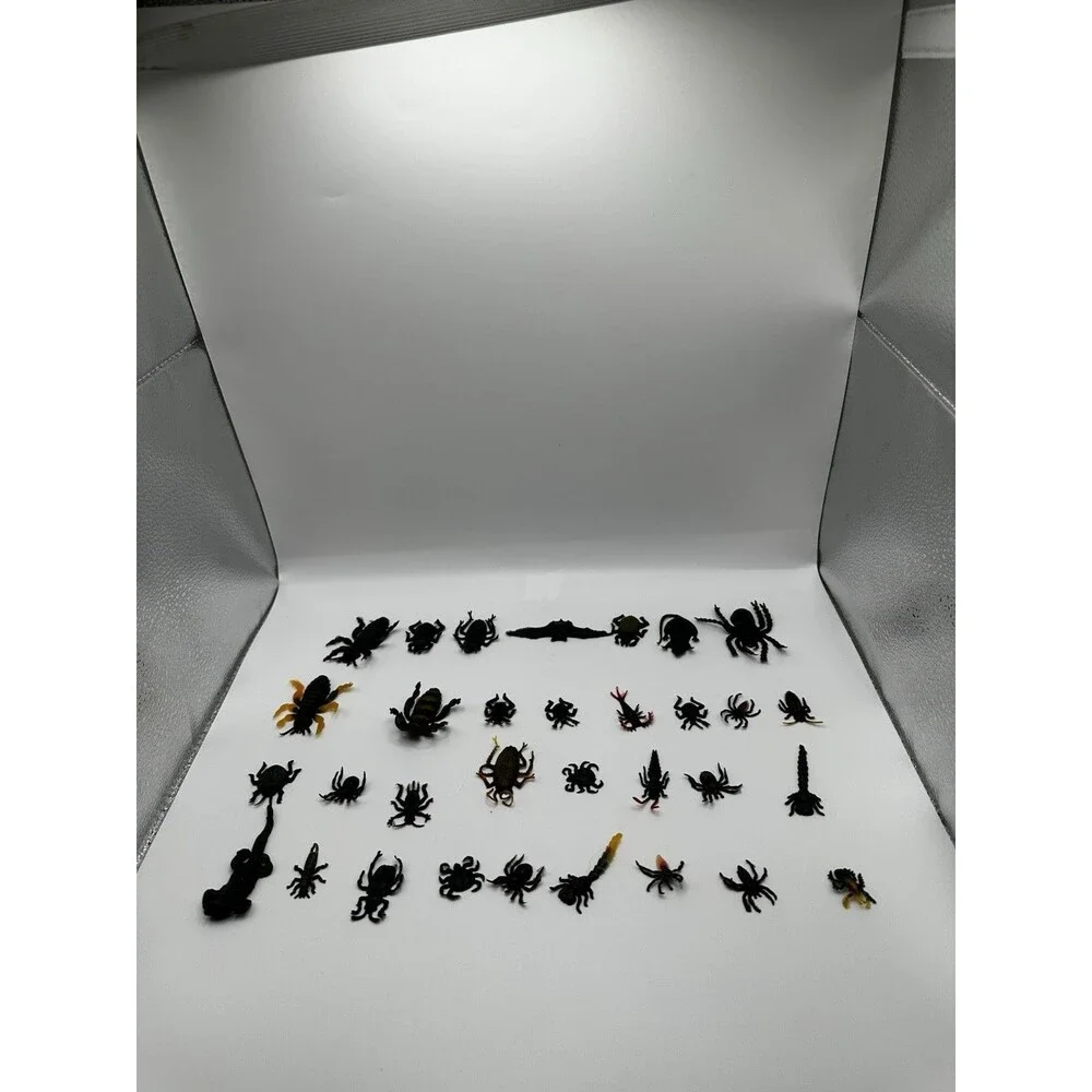 Creepy Crawler Insects Bugs Figures Lot of 111 Pieces Multicolor Toy Set